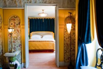 luxury hotels in paris