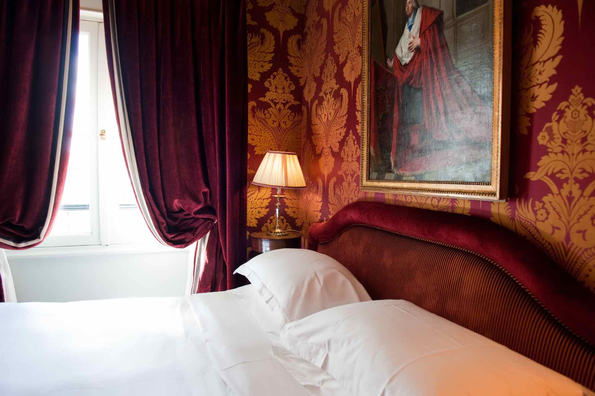 luxury hotels in paris