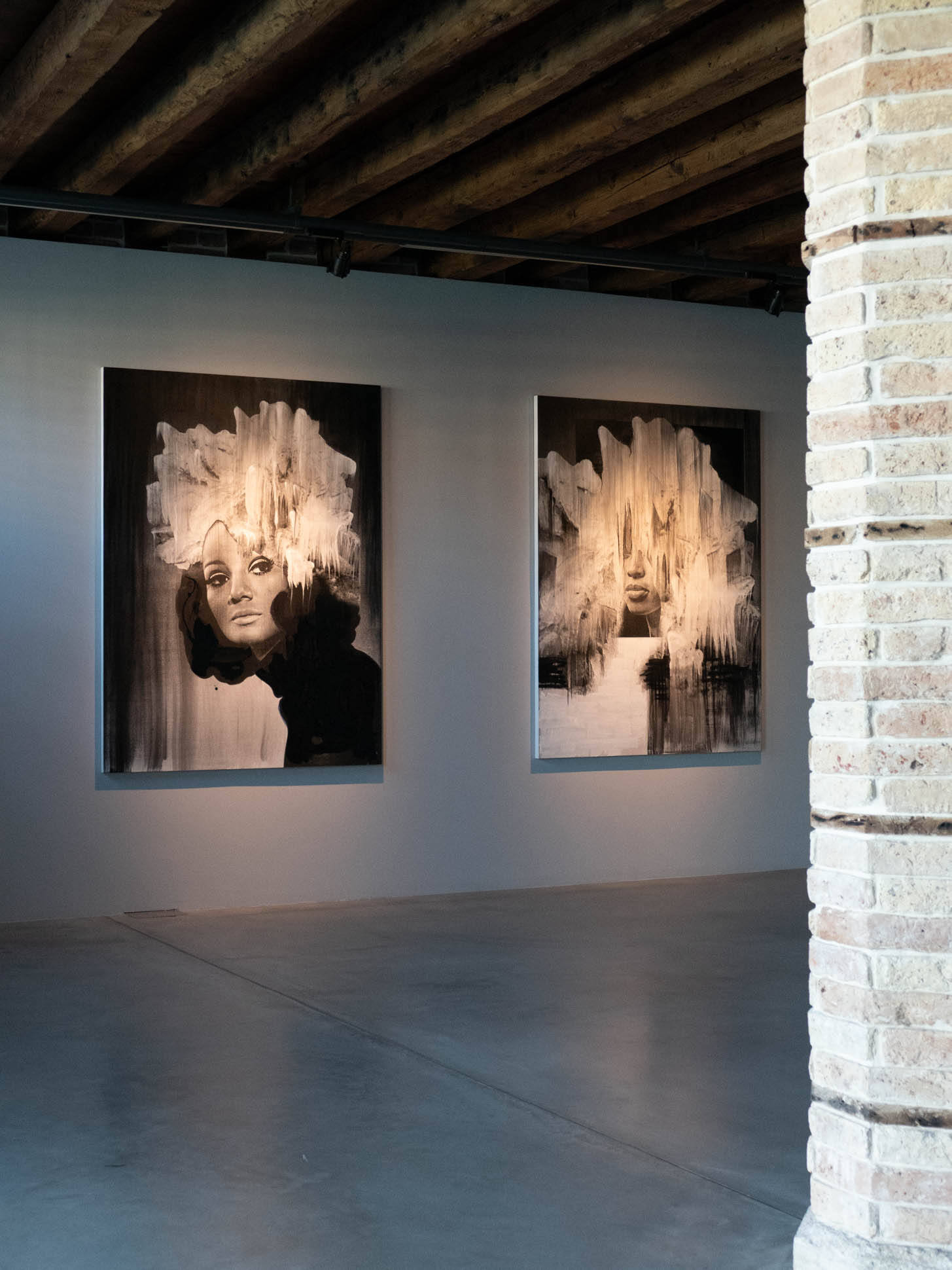 Lorna Simpson